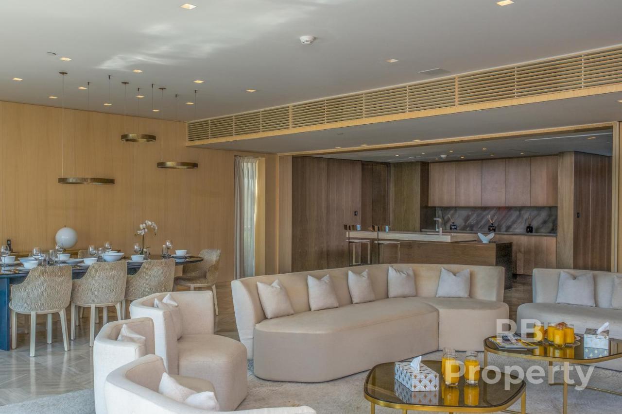 Five Palm Beach Villa - Three Floors, Private Pool, Jacuzzi Dubaj Exteriér fotografie