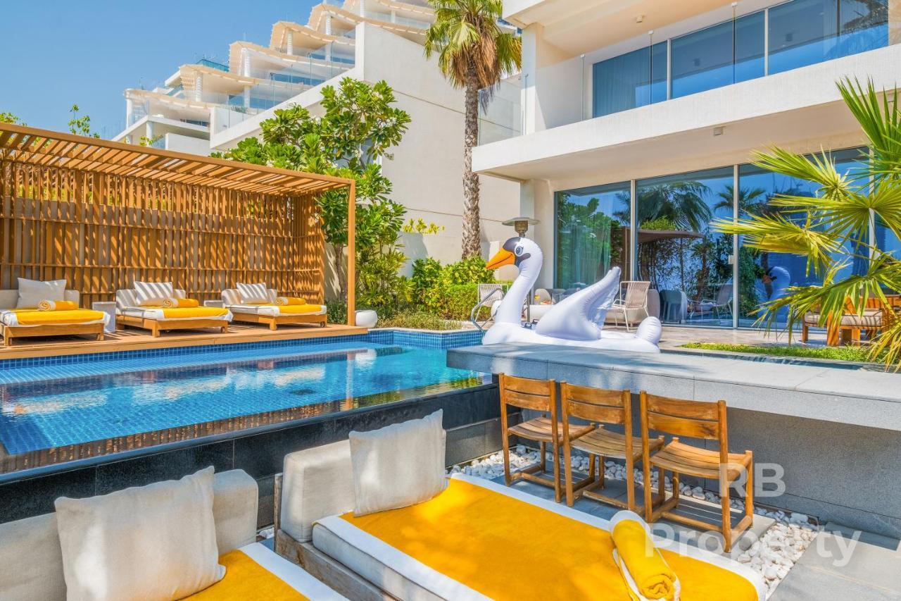 Five Palm Beach Villa - Three Floors, Private Pool, Jacuzzi Dubaj Exteriér fotografie